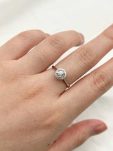 Load image into Gallery viewer, Cincin Berlian Solitaire 35996 LR Zamrud Jewellery