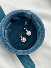 Load image into Gallery viewer, Liontin Berlian Solitaire 36047 PD Zamrud Jewellery