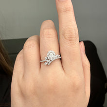 Load image into Gallery viewer, Cincin Berlian Oval 31912 LR Zamrud Jewellery