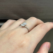 Load image into Gallery viewer, Cincin Berlian Toi Et Moi 20619 LR Zamrud Jewellery