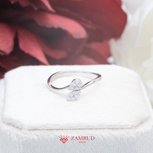 Load image into Gallery viewer, Cincin Berlian Toi Et Moi 20619 LR Zamrud Jewellery