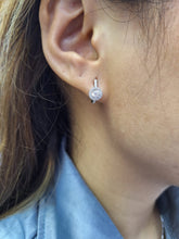 Load image into Gallery viewer, Anting Berlian Solitaire Clip 29490 ER Zamrud Jewellery