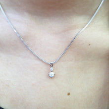 Load image into Gallery viewer, Liontin Berlian Solitaire 32155 PD Zamrud Jewellery