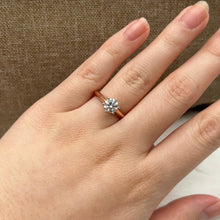 Load image into Gallery viewer, GIA 0.8 FVVS2 Cincin Berlian 4633 FLR Zamrud Jewellery