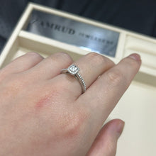 Load image into Gallery viewer, Cincin Berlian Cushion 37440 LR Zamrud Jewellery