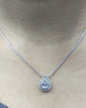 Load image into Gallery viewer, Liontin Berlian Baguette 37624 PD Zamrud Jewellery