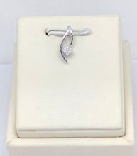 Load image into Gallery viewer, Liontin Berlian simple 43557 PD Zamrud Jewellery