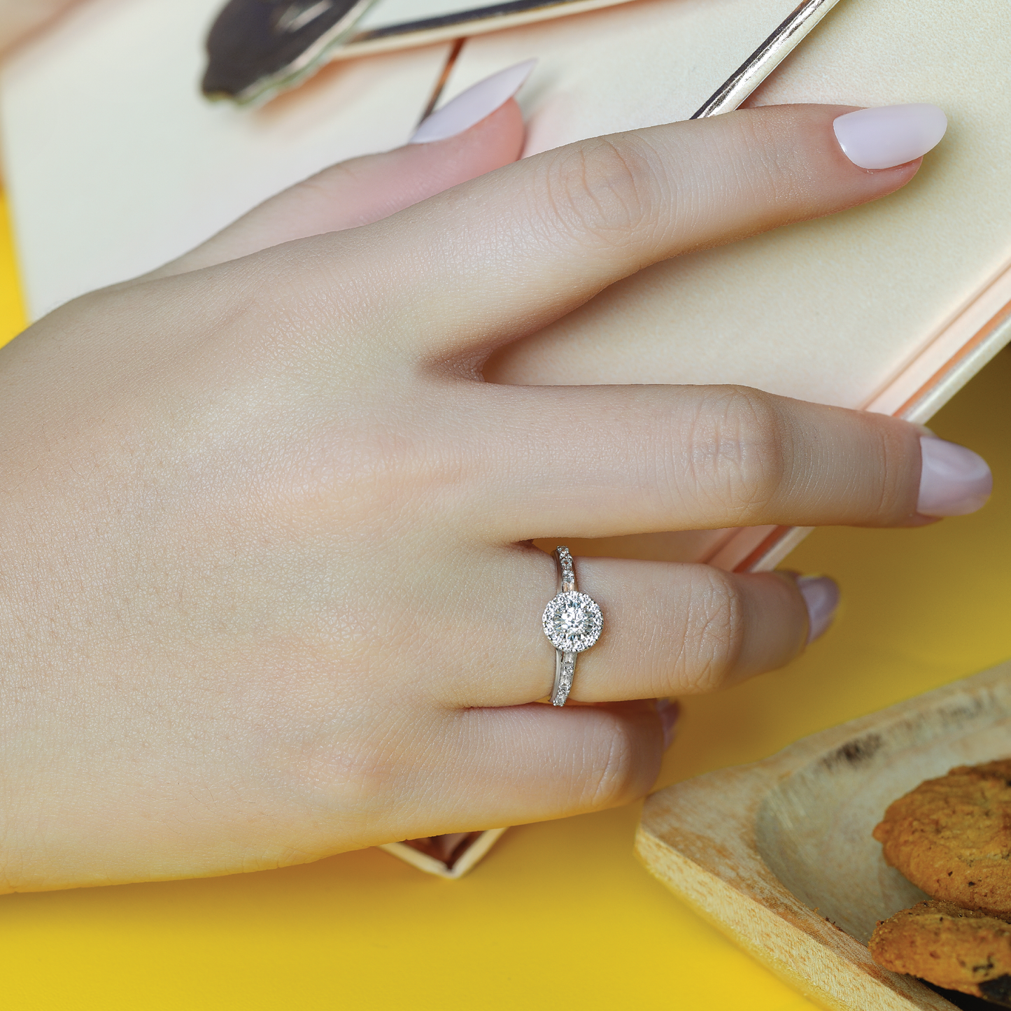Cincin Berlian BERLYNE LR Zamrud Jewellery
