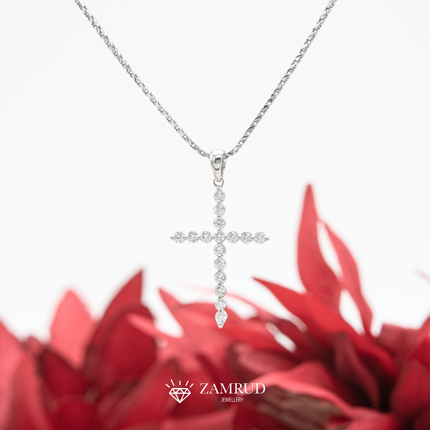 Liontin Berlian Salib 34555 PD Zamrud Jewellery
