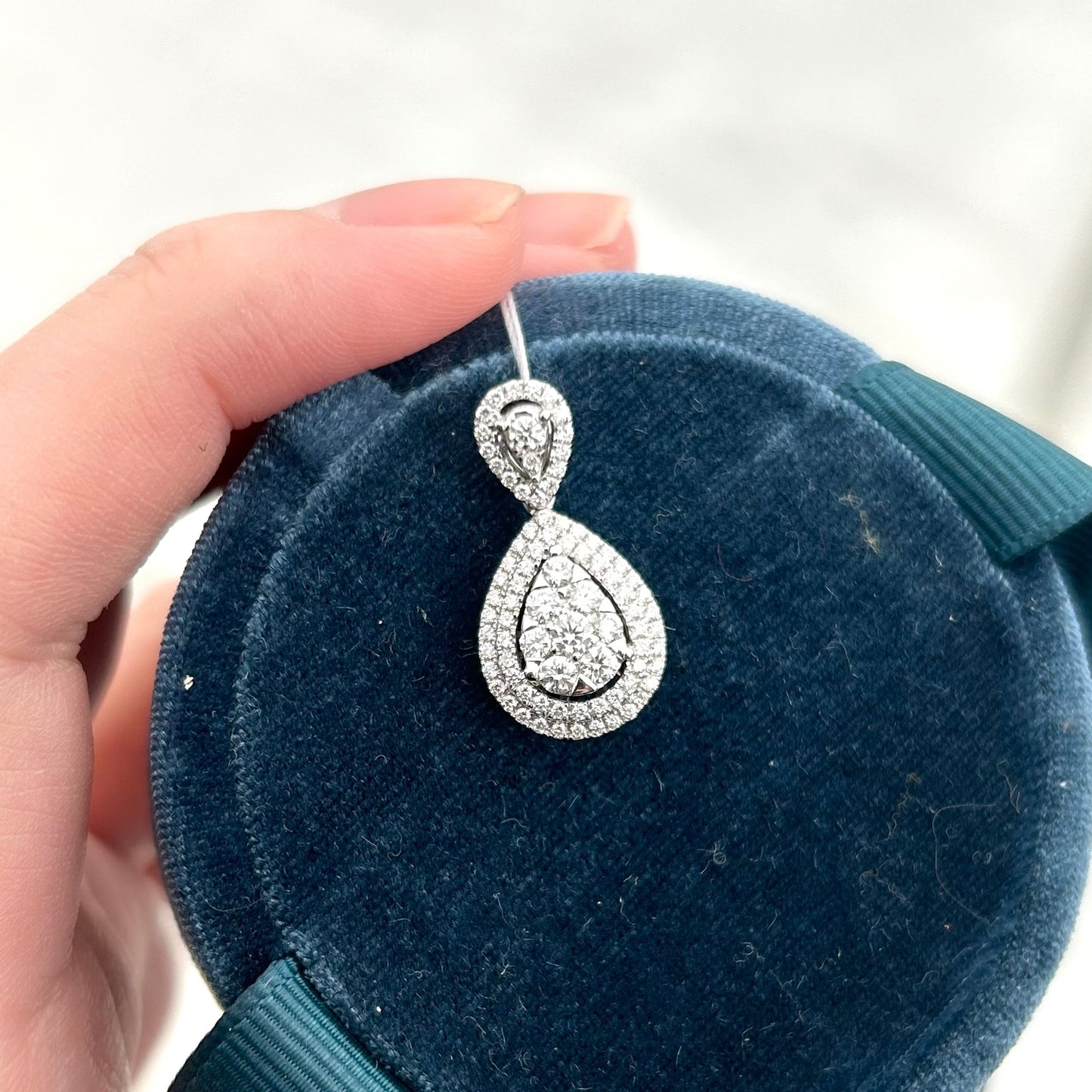 Liontin Berlian Pear Shape 15318