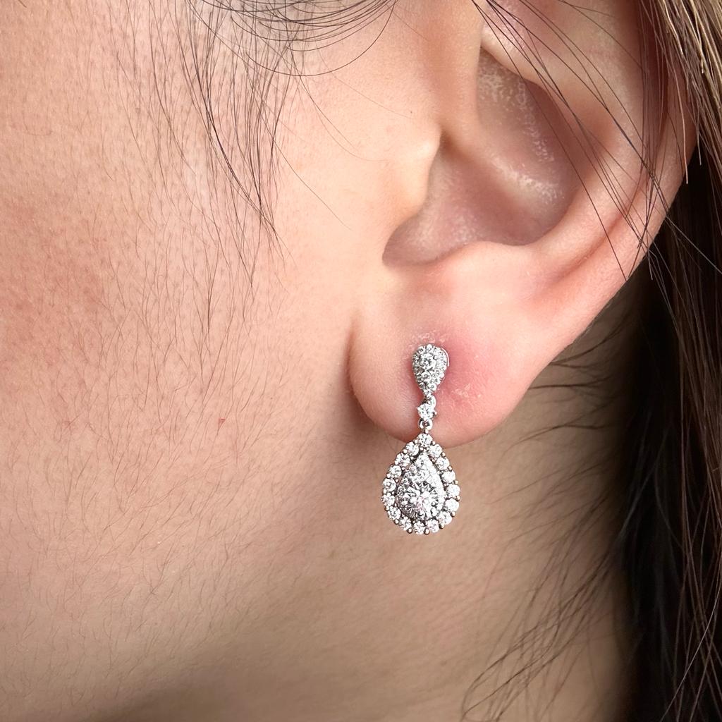 Anting Berlian Pear shape 8211 ER Zamrud Jewellery