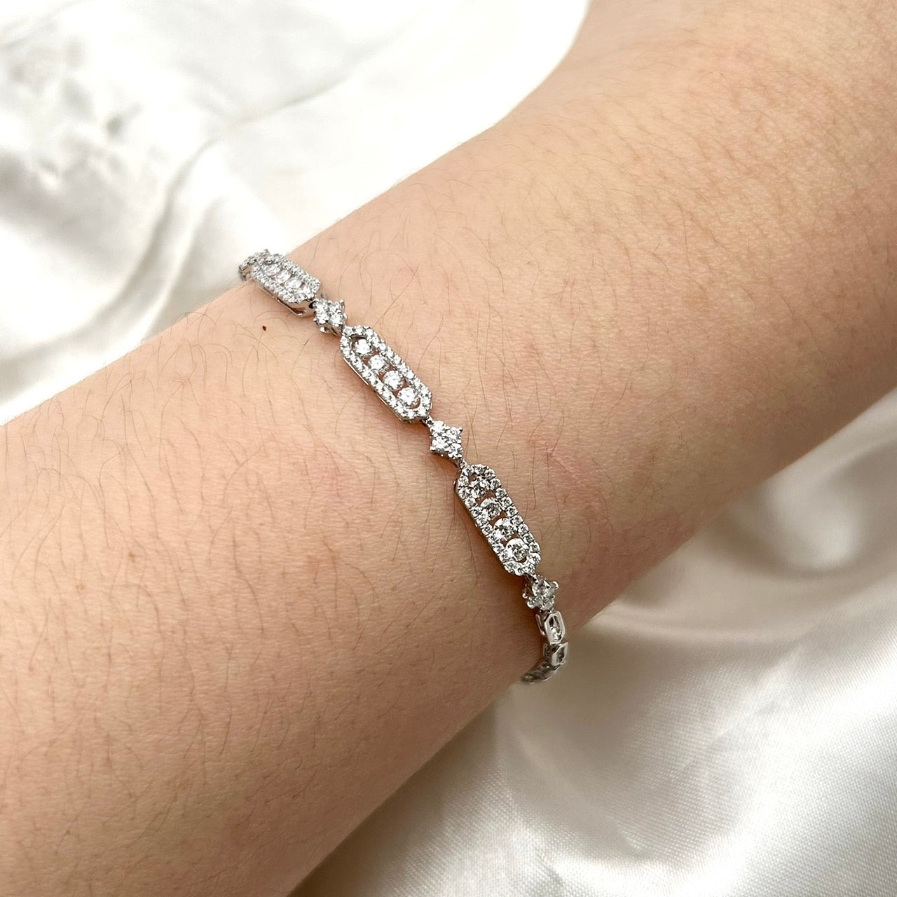 Gelang Berlian 36641 BE Zamrud Jewellery