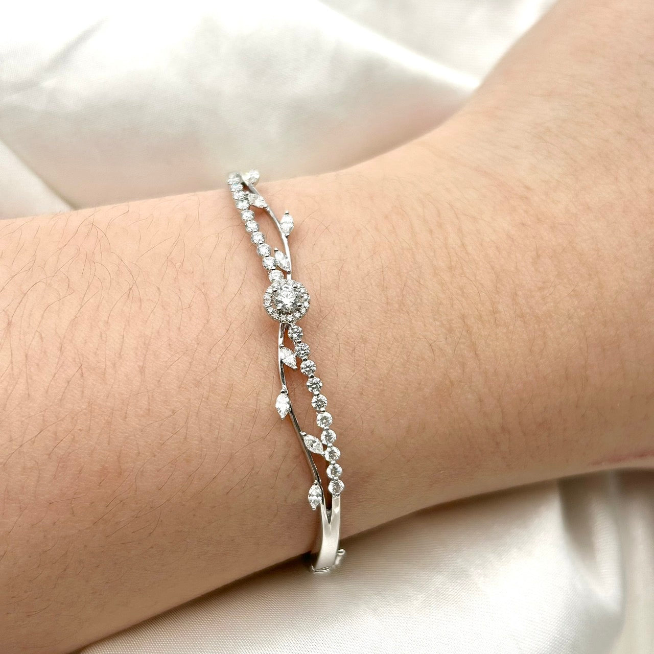 Gelang Berlian Solitaire 36627 BG Zamrud Jewellery