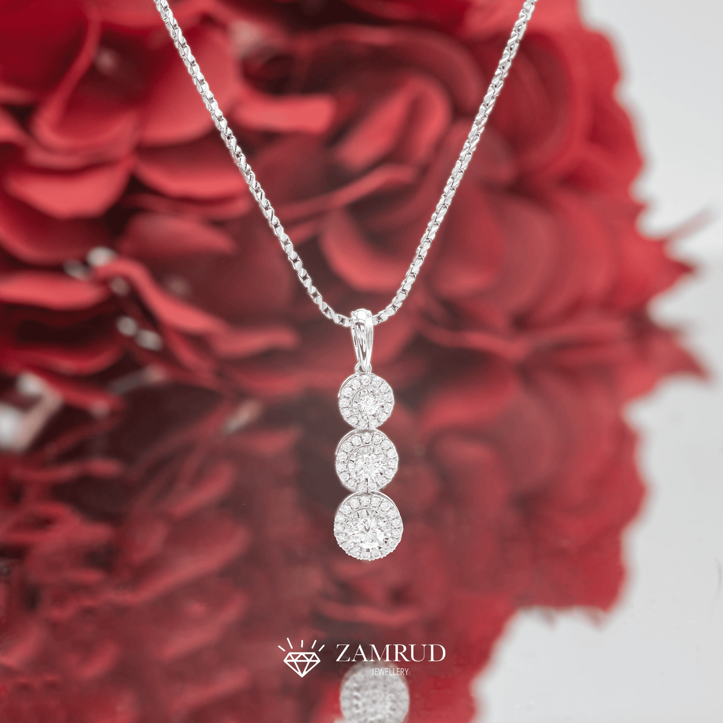 Liontin Berlian Trilogy 31028 PD Zamrud Jewellery