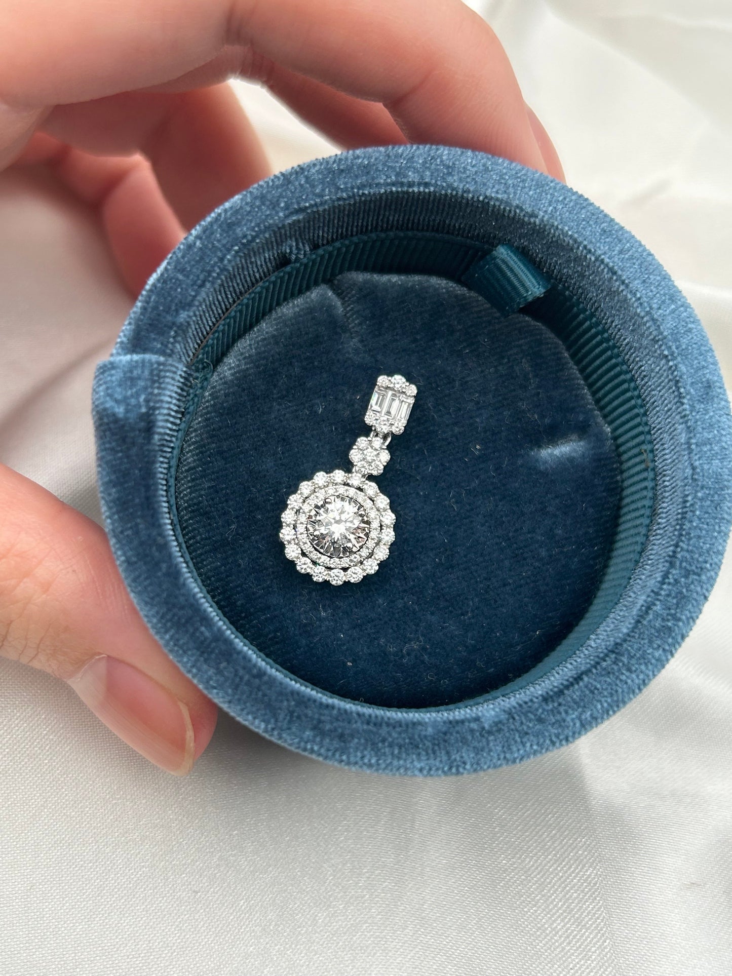 GIA Liontin Berlian 29322 FPD Zamrud Jewellery