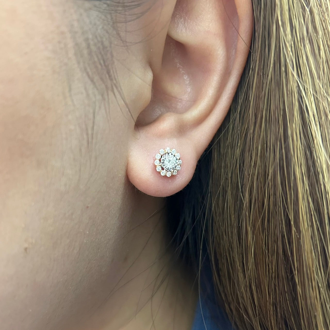 Anting Berlian Solitaire 36559 ER Zamrud Jewellery