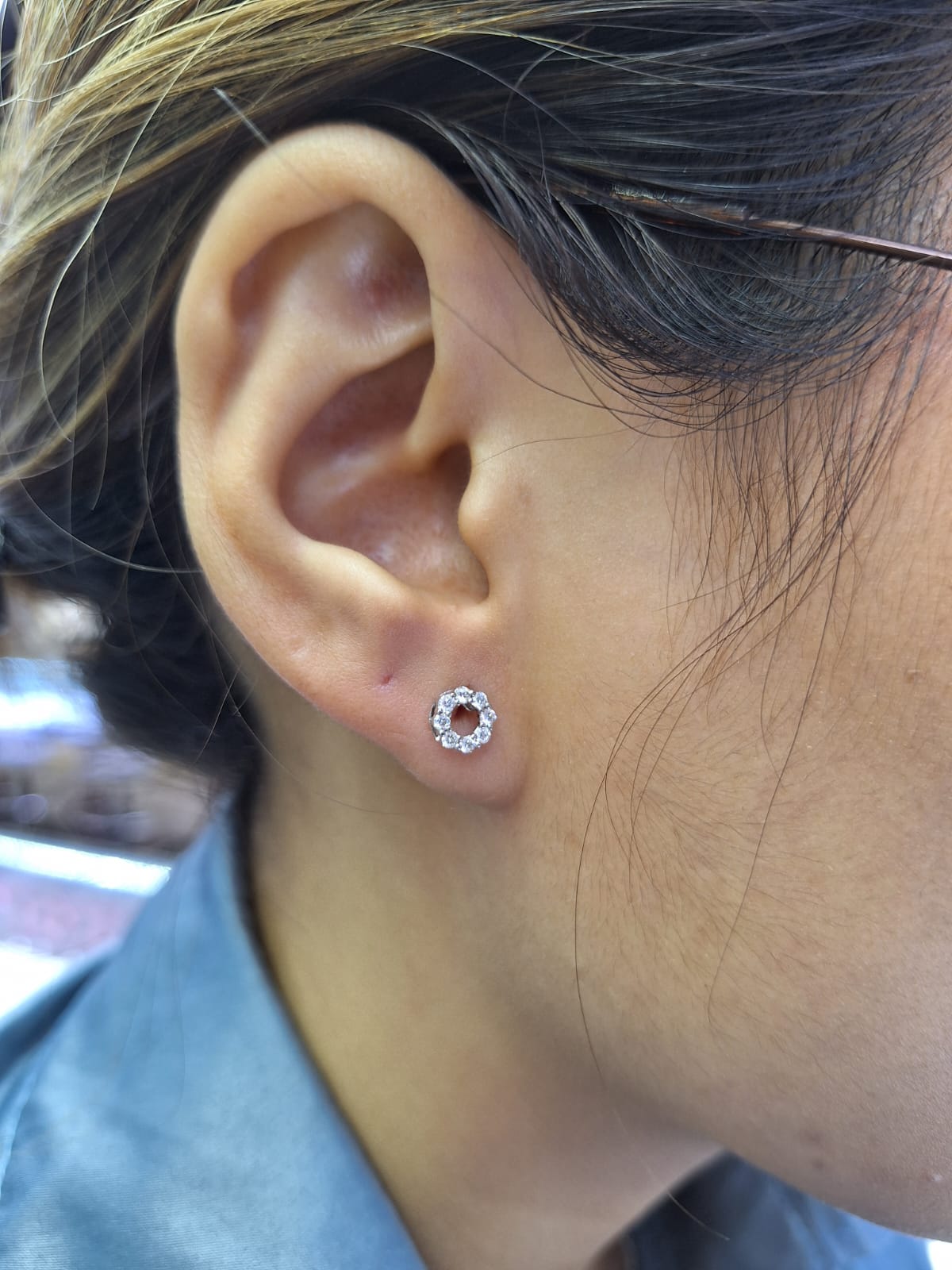 Anting Berlian Round 37969 ER Zamrud Jewellery