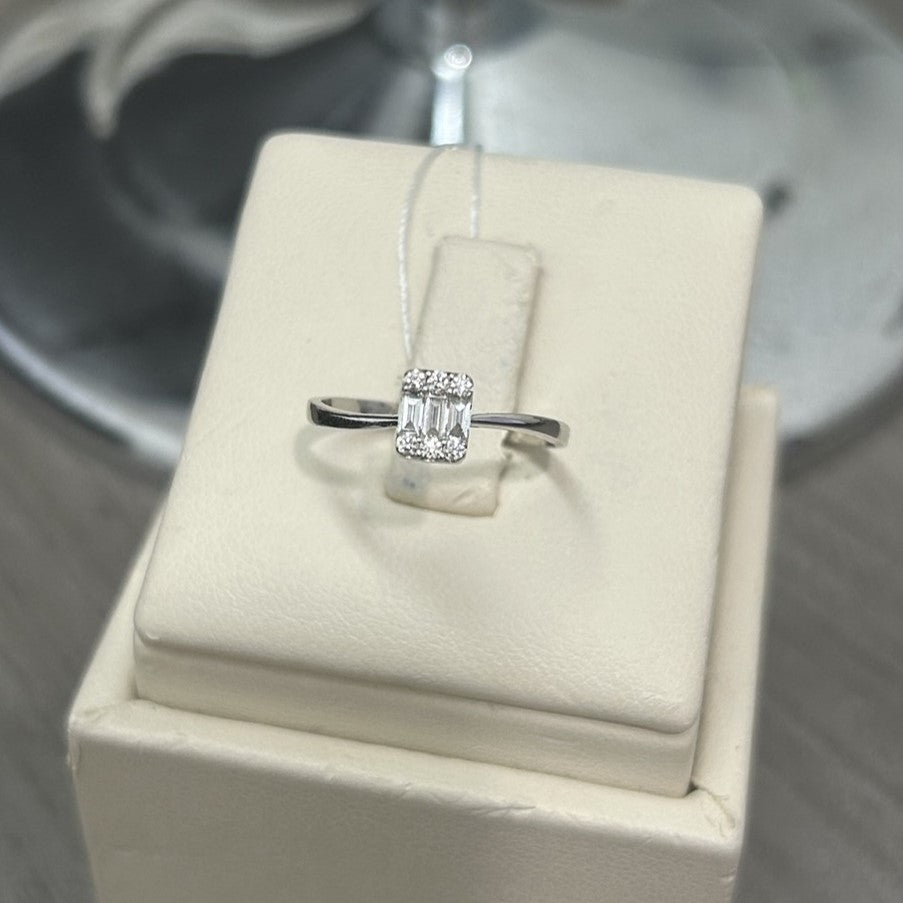 Cincin Berlian Baguette 24686 LR Zamrud Jewellery