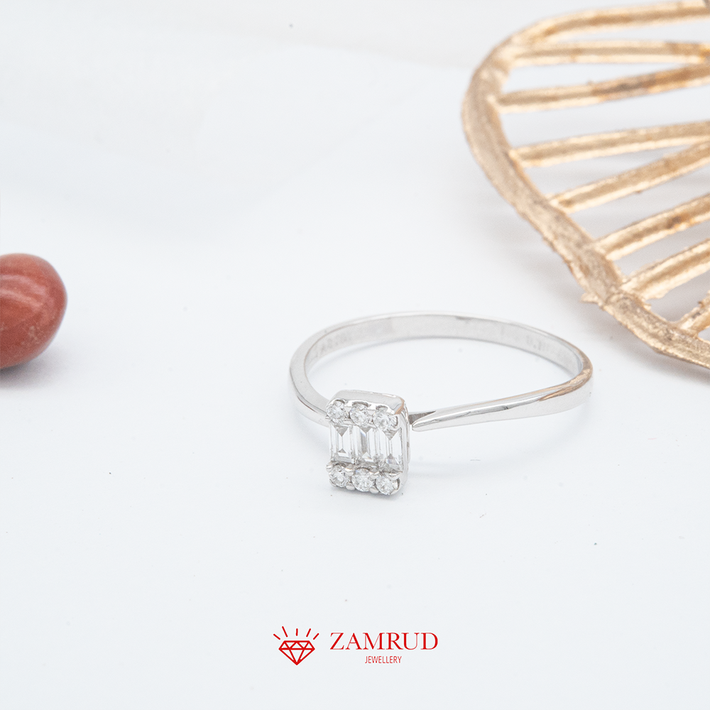 Cincin Berlian Baguette 24686 LR Zamrud Jewellery