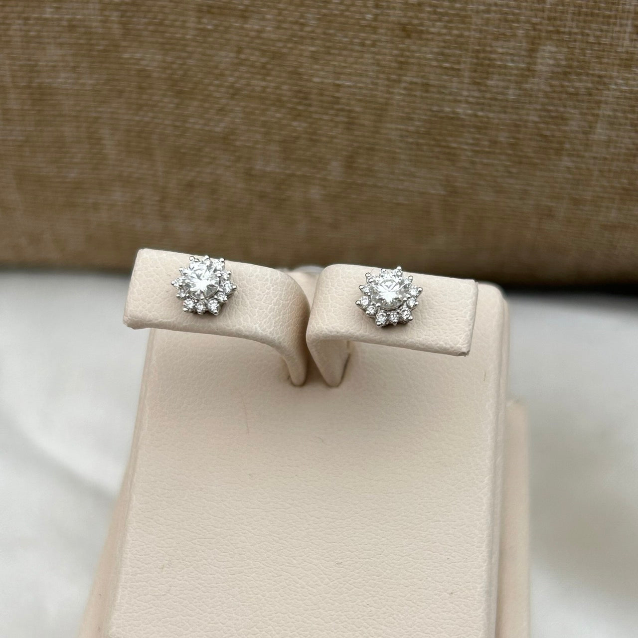 GIA Anting Berlian 38270 FER Zamrud Jewellery