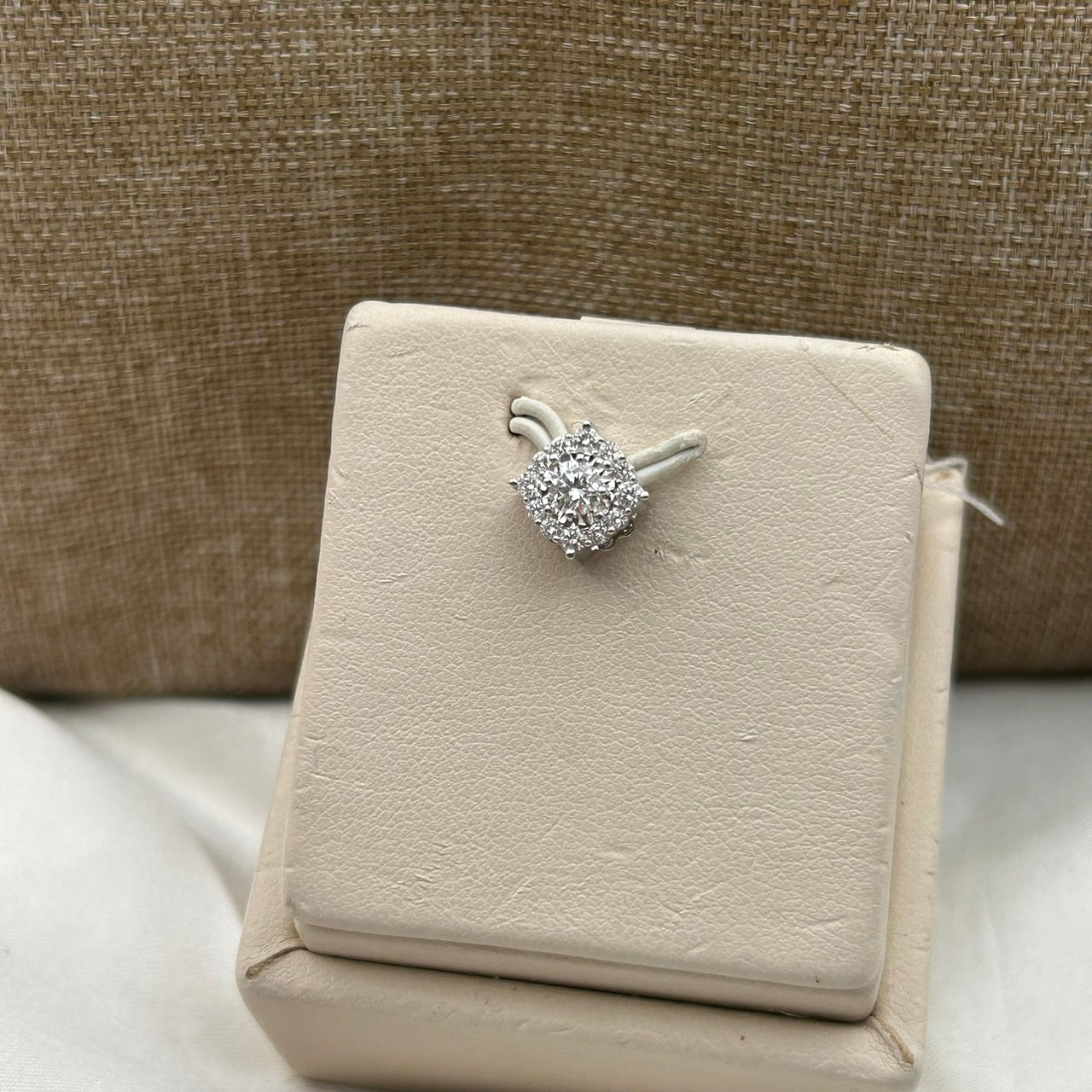 GIA Liontin Berlian 38843 FPD Zamrud Jewellery