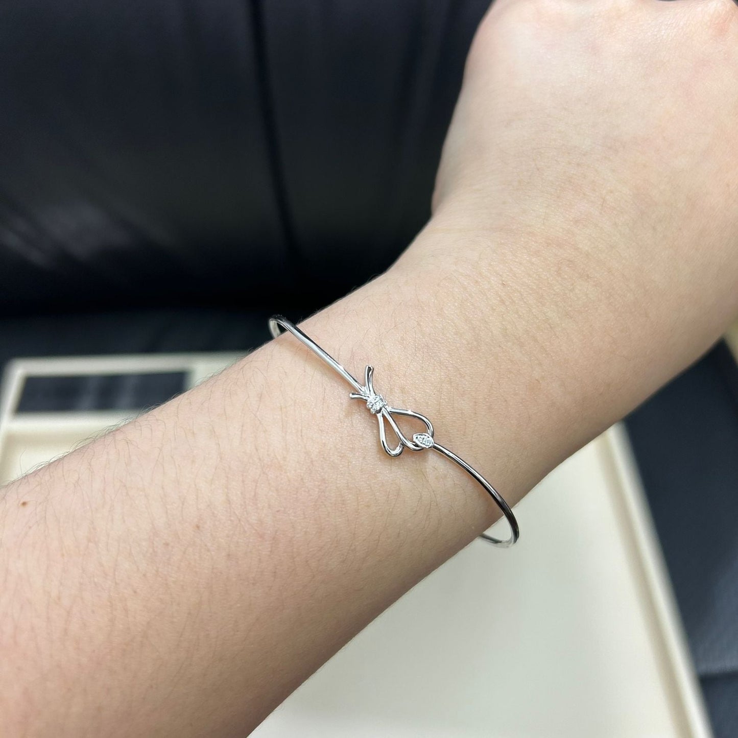 Gelang Berlian Knot 39550 BG Zamrud Jewellery