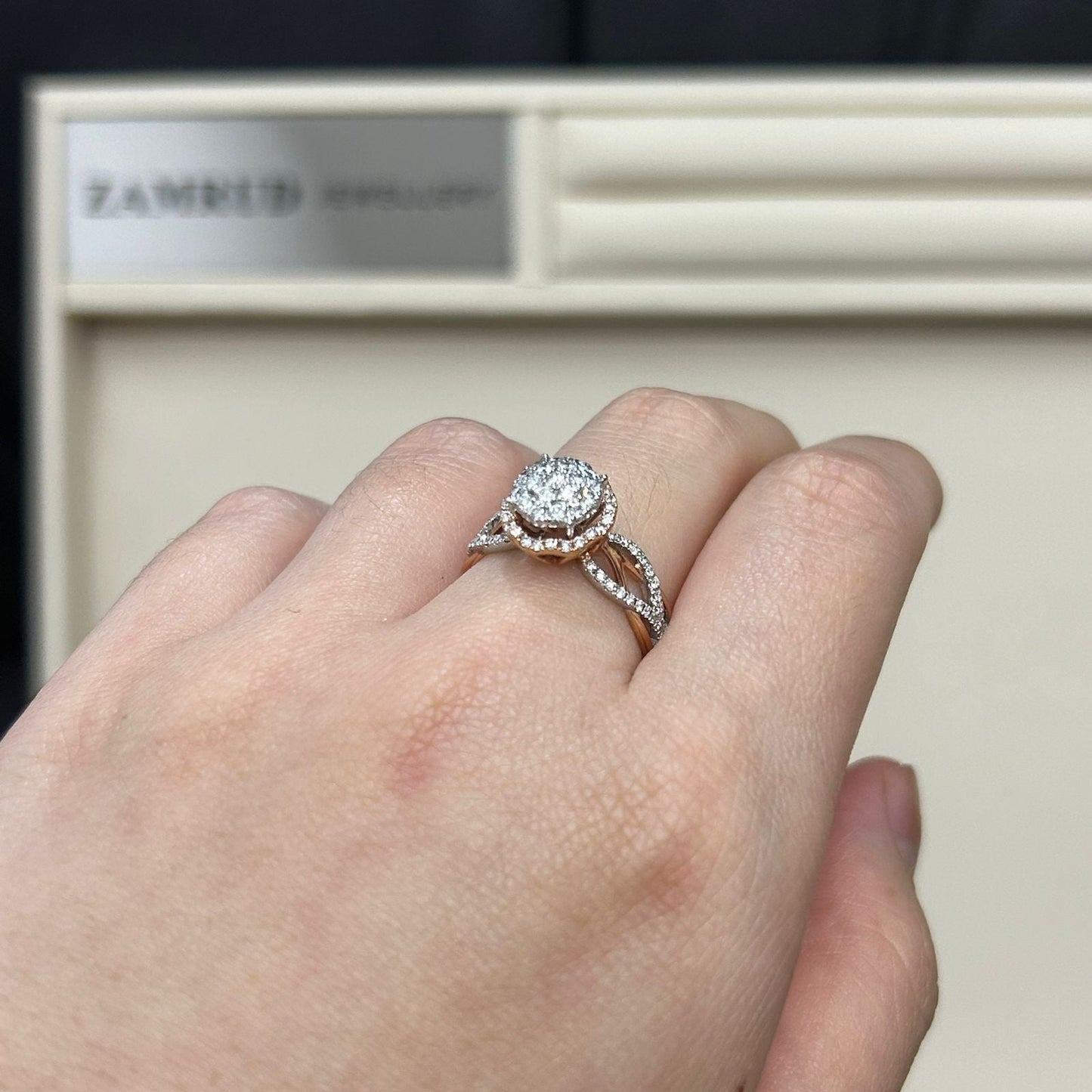 Cincin Berlian 3957 LR Zamrud Jewellery