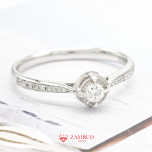 Load image into Gallery viewer, Cincin Berlian Solitaire 8419 LR Zamrud Jewellery
