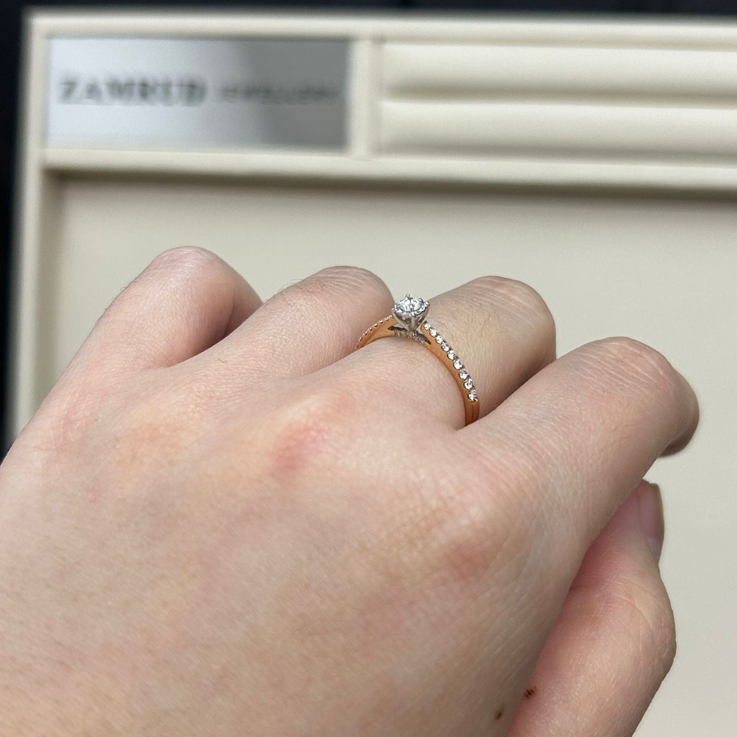 Cincin Berlian Solitaire 14359 LR Zamrud Jewellery