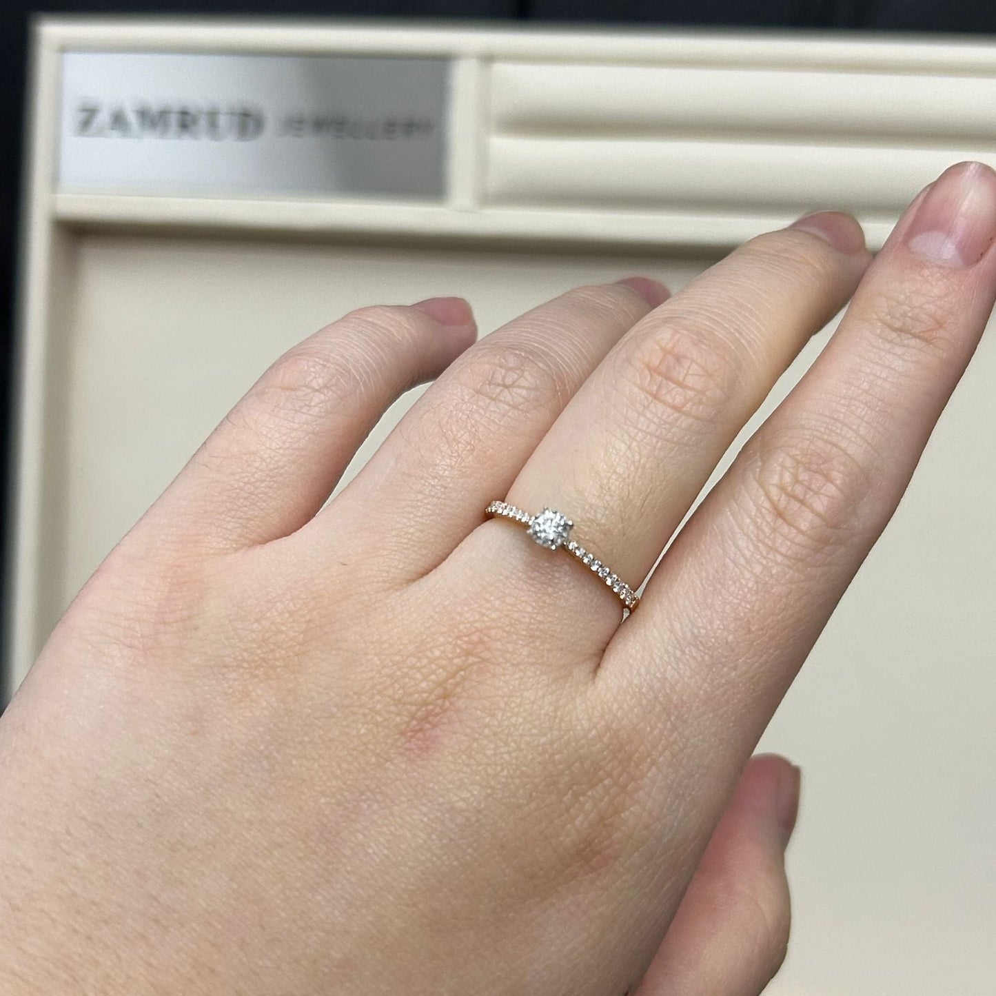 Cincin Berlian Solitaire 14359 LR Zamrud Jewellery