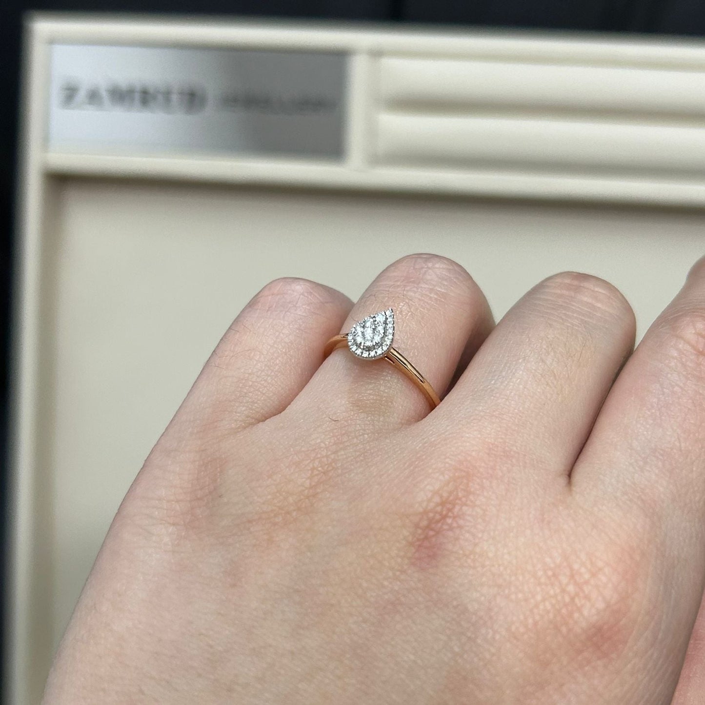 Cincin Berlian Pear 27151 LR Zamrud Jewellery