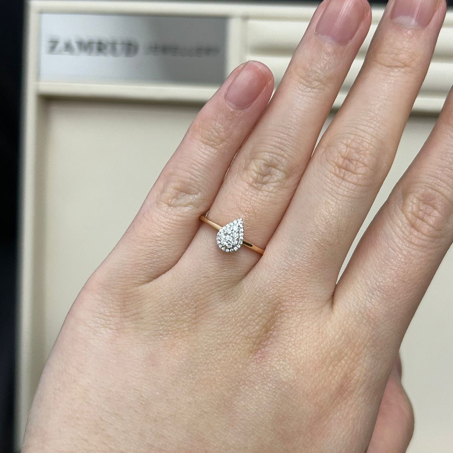Cincin Berlian Pear 27151 LR Zamrud Jewellery