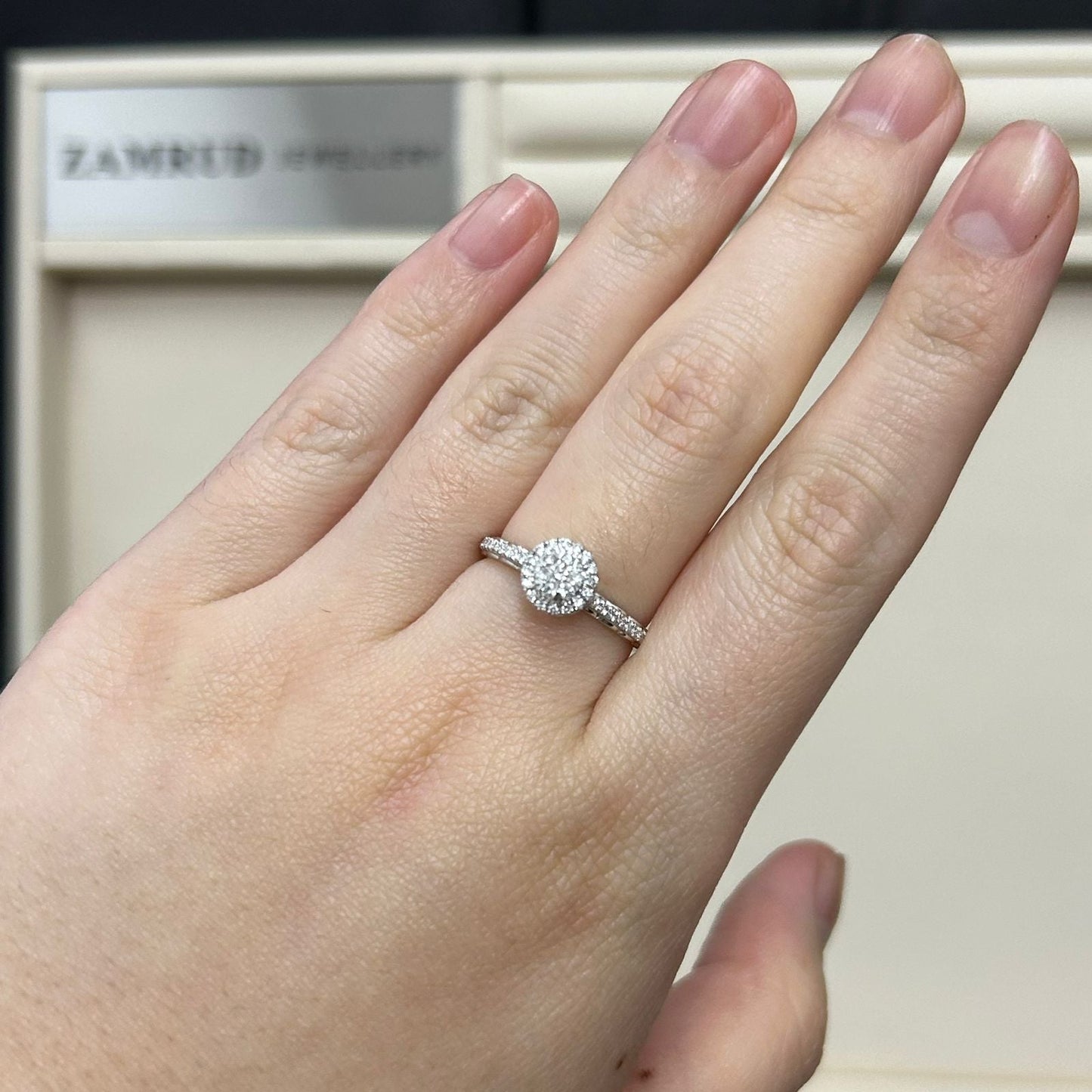 Cincin Berlian 38942 LR Zamrud Jewellery