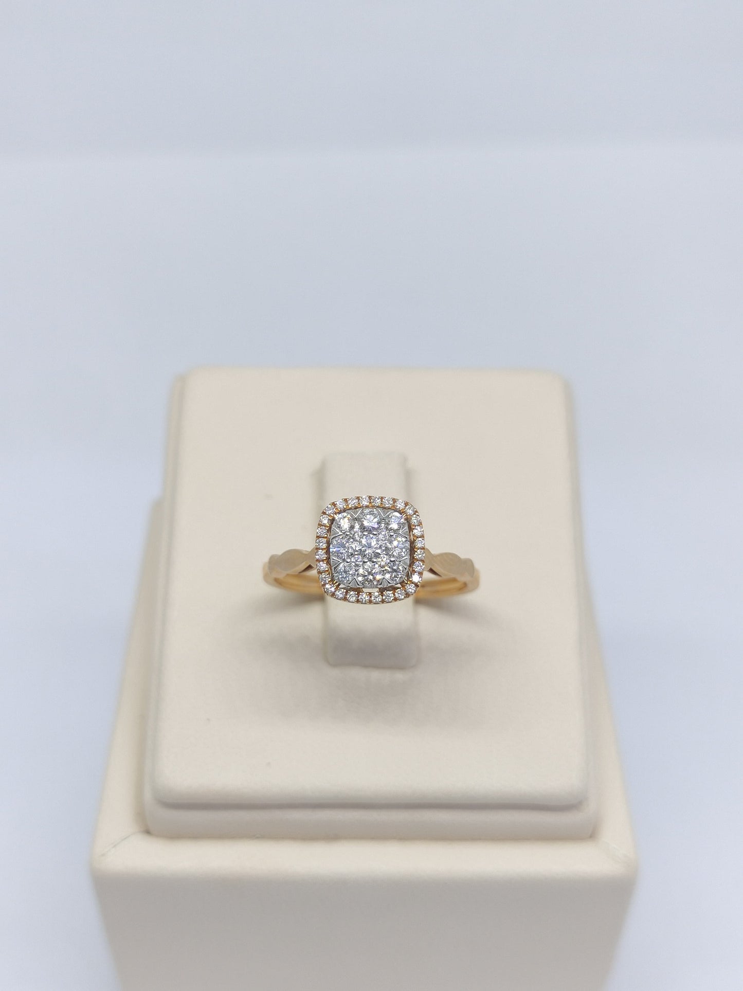 Cincin Berlian Cushion 39857 LR Zamrud Jewellery