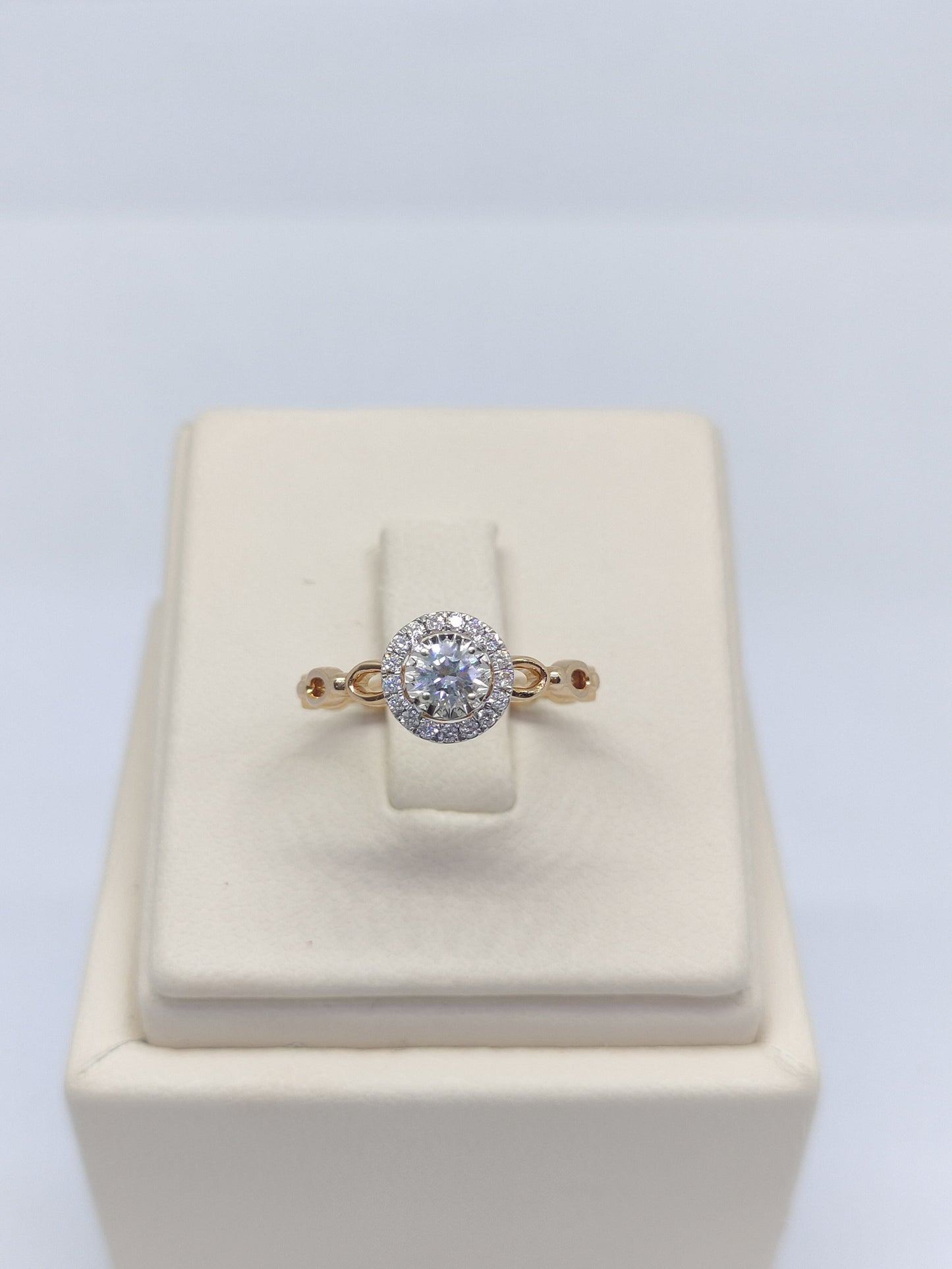Cincin Berlian Lotus Ring 40402 LR Zamrud Jewellery