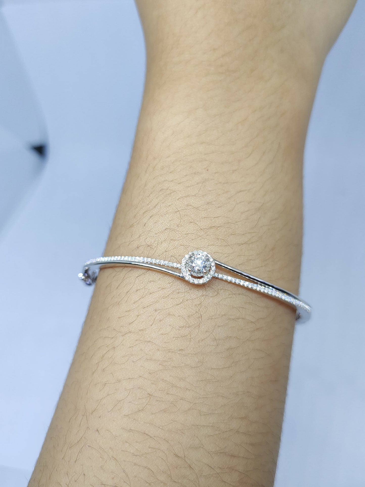 Gelang Berlian Solitaire Bangle 43731 BG Zamrud Jewellery