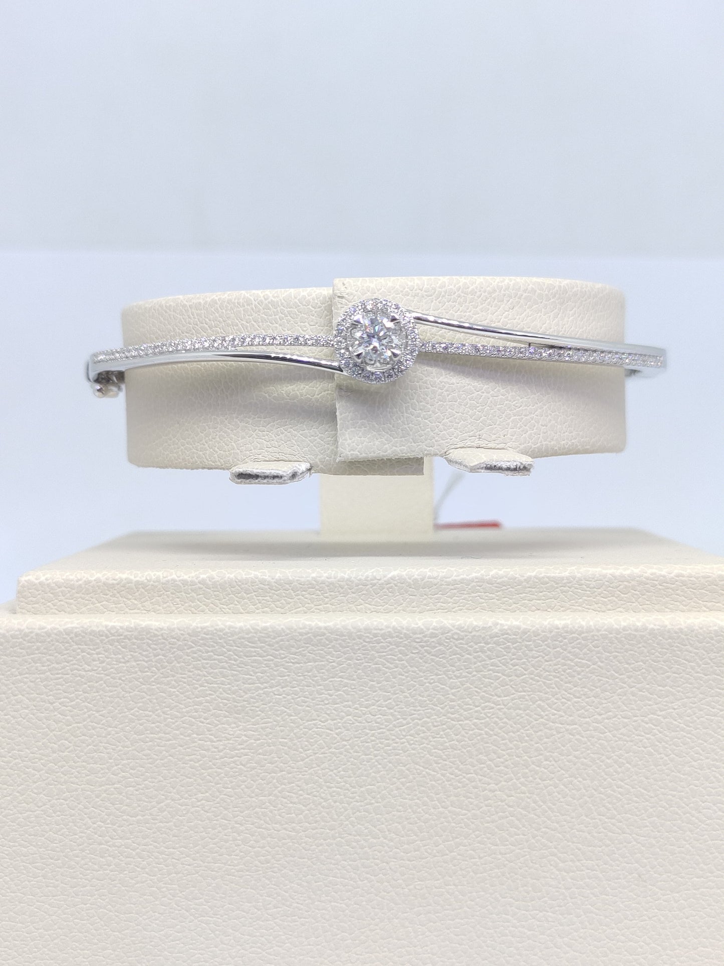 Gelang Berlian Solitaire Bangle 43731 BG Zamrud Jewellery
