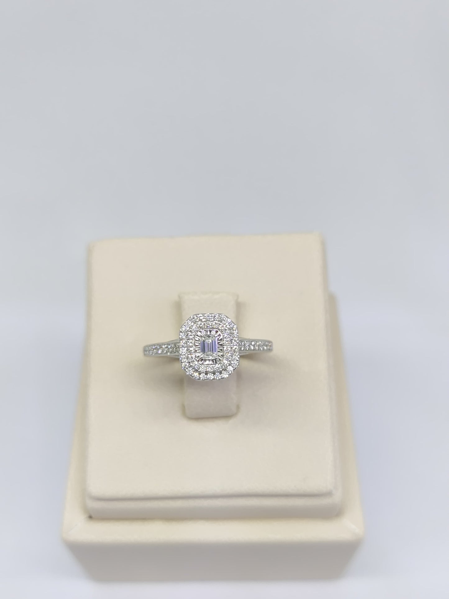 Cincin Berlian Emerald 43519 LR Zamrud Jewellery