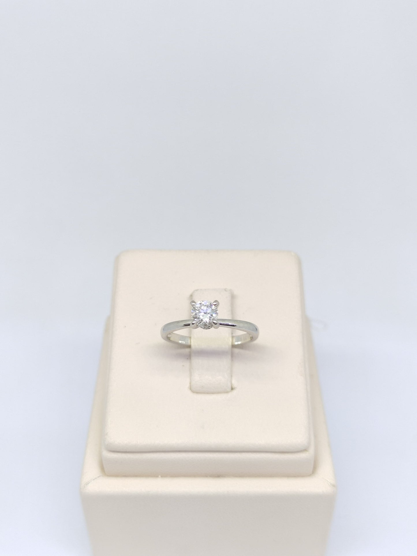 GIA 0.4 F VVS2 Cincin Berlian 41621 FLR Zamrud Jewellery