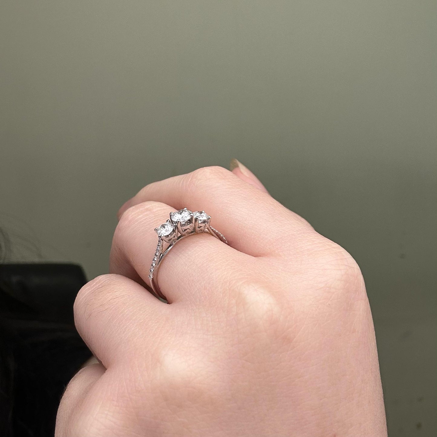 GIA Cincin Berlian Trilogy 42604 FLR Zamrud Jewellery