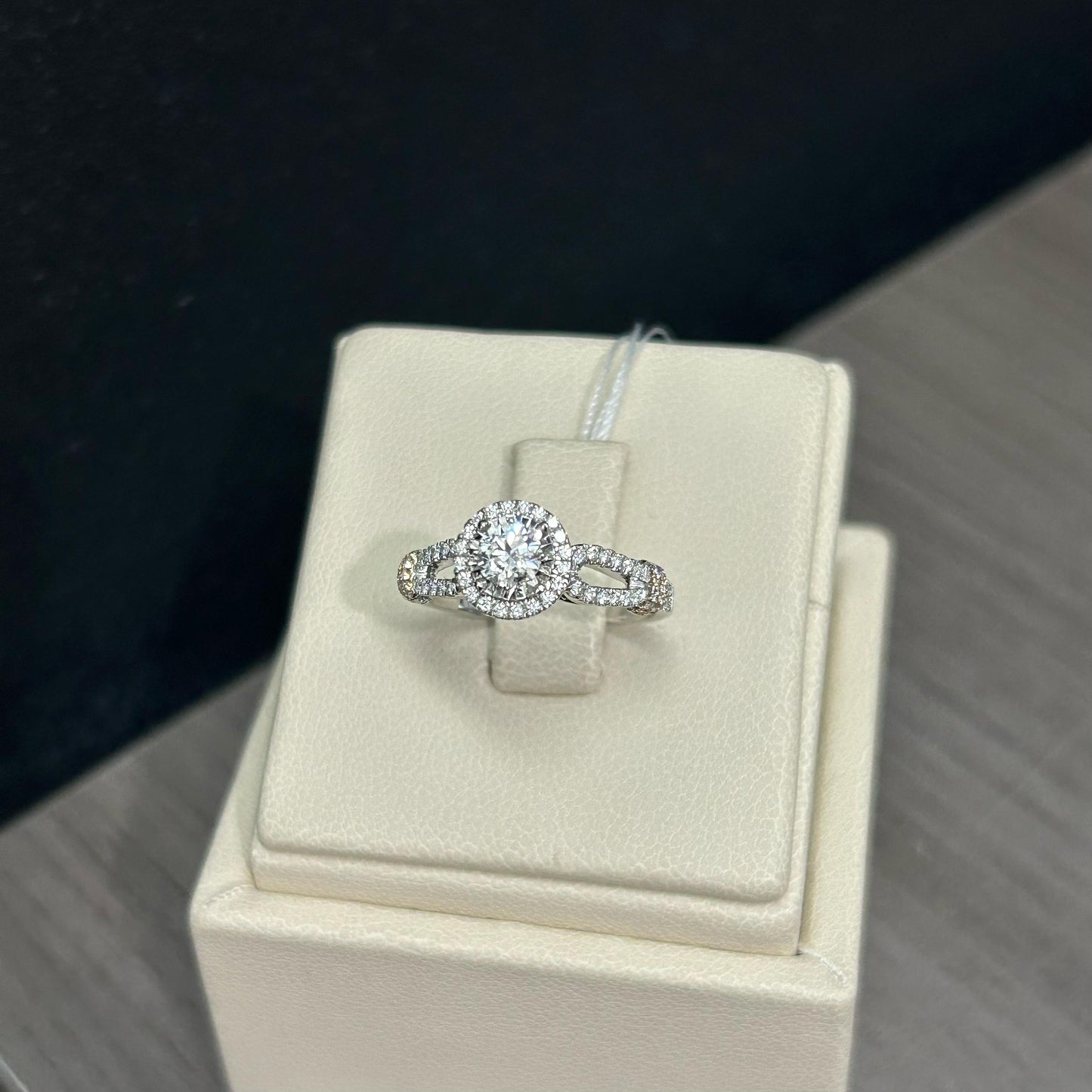 GIA Cincin Berlian 42284 FLR Zamrud Jewellery