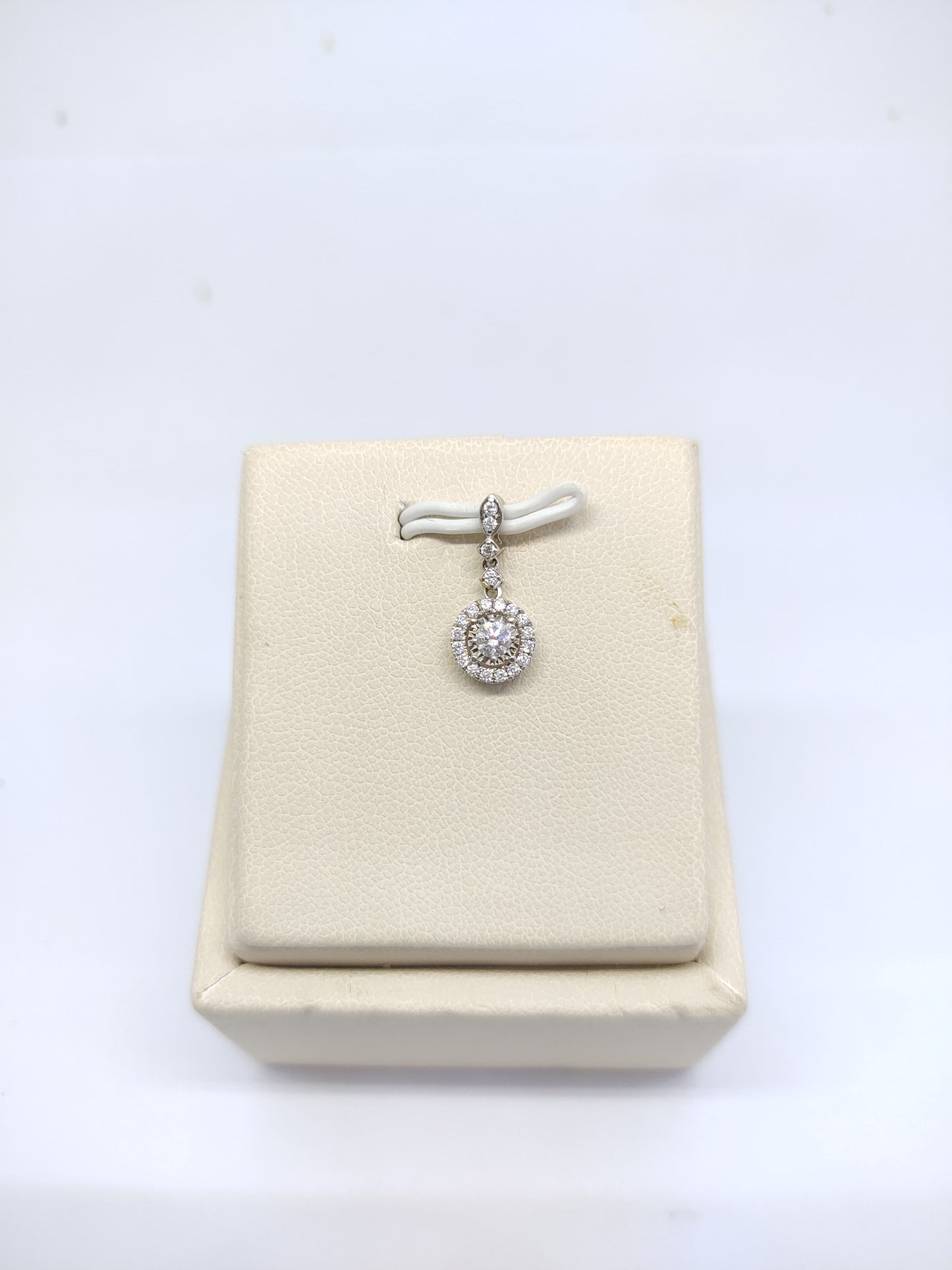 Liontin Berlian Solitaire 44431 PD Zamrud Jewellery