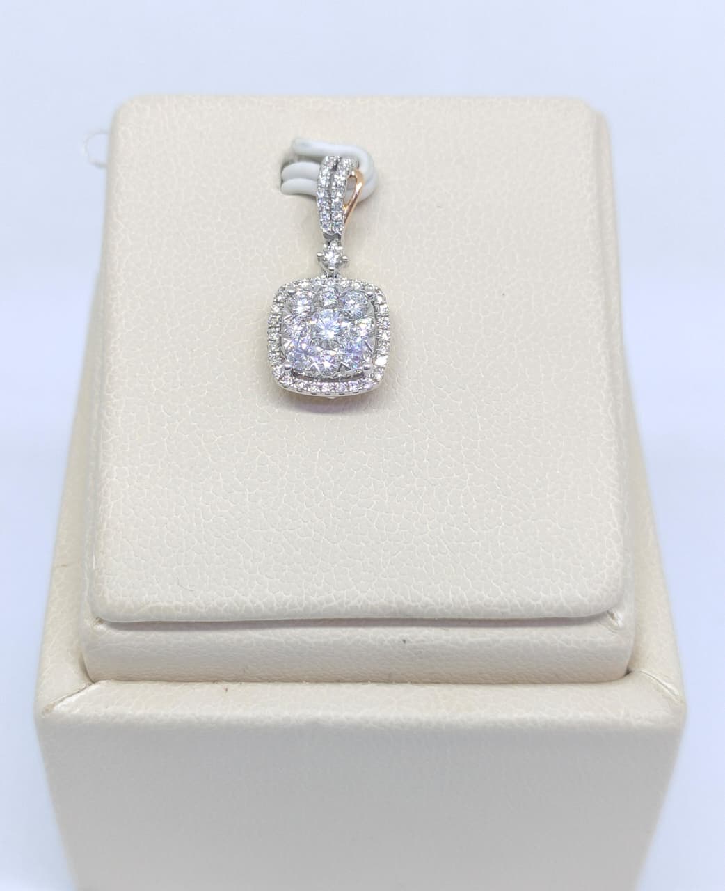Liontin Berlian Cushion 16698 PD Zamrud Jewellery