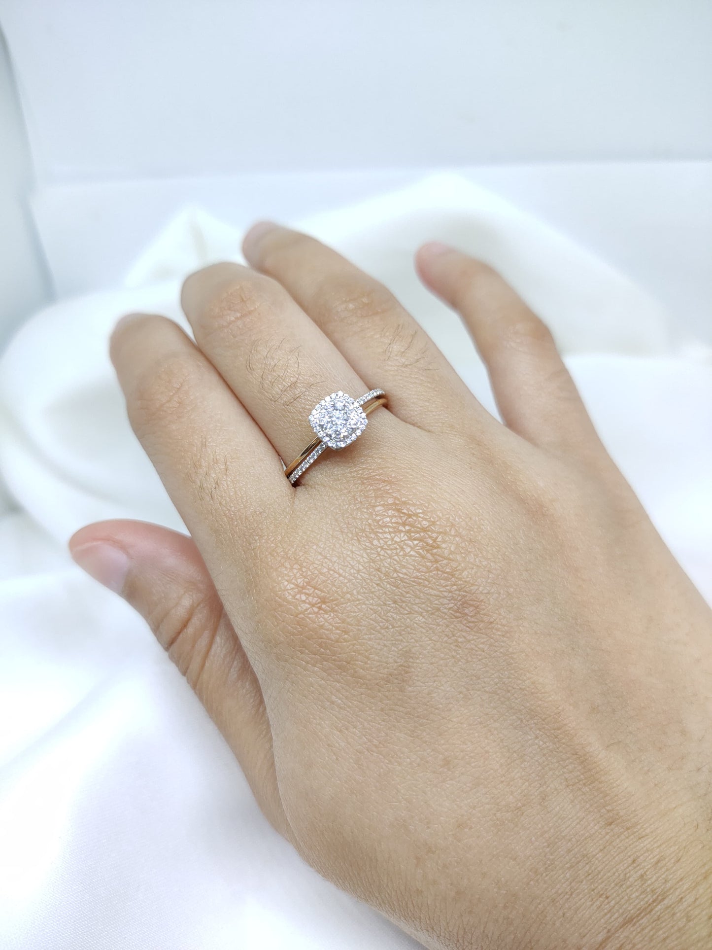 Cincin Berlian Cushion 45957 LR Zamrud Jewellery