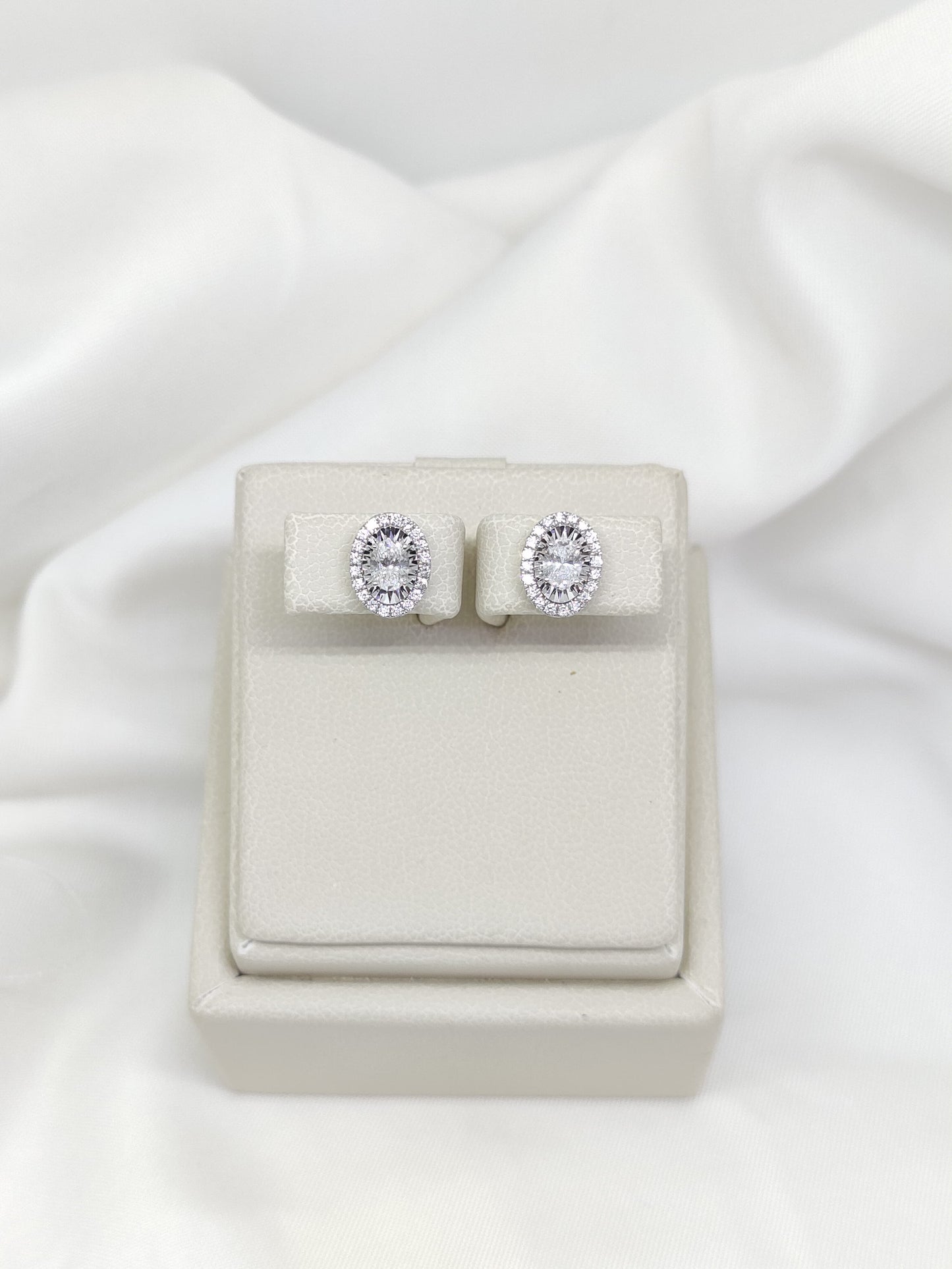 Anting Berlian Oval 47814 ER Zamrud Jewellery