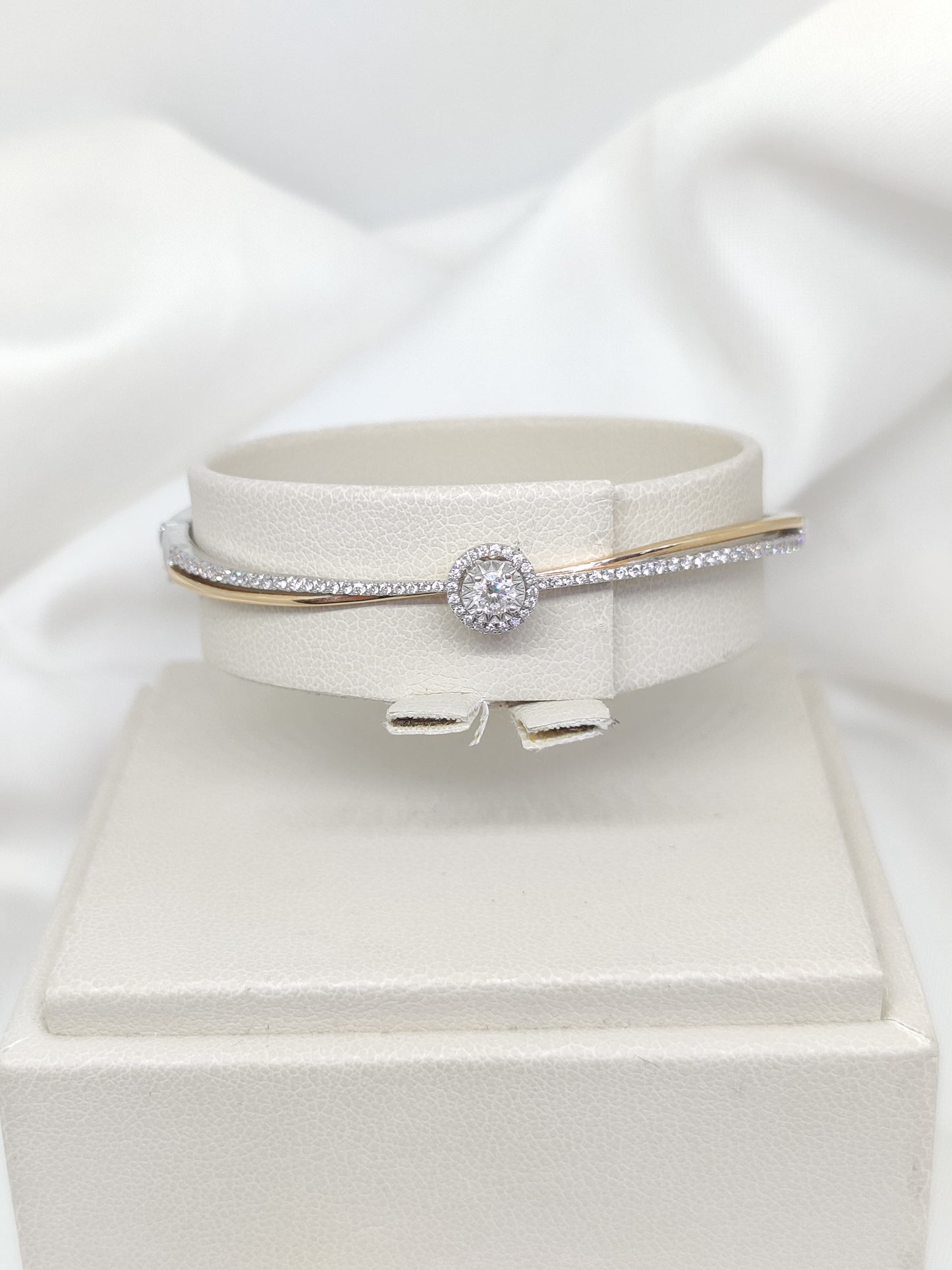 Gelang Berlian Solitaire 46701 BG Zamrud Jewellery